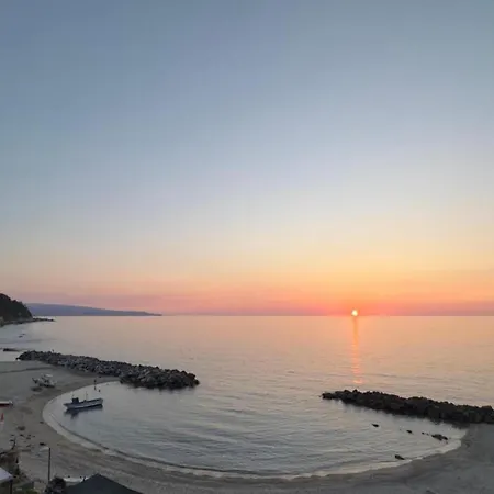 In Near Tyrrhenian Sea * Pizzo (Calabria)