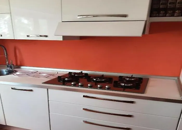 In Near Tyrrhenian Sea * פיצו